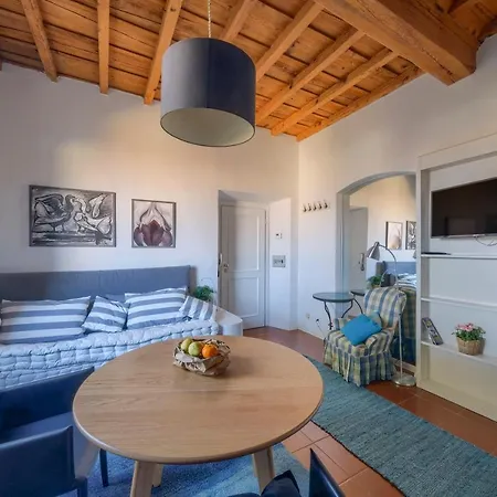 By Frances Appartement *