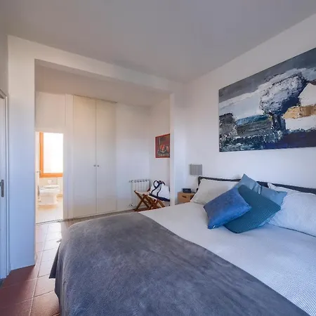 Appartement By Frances Florence